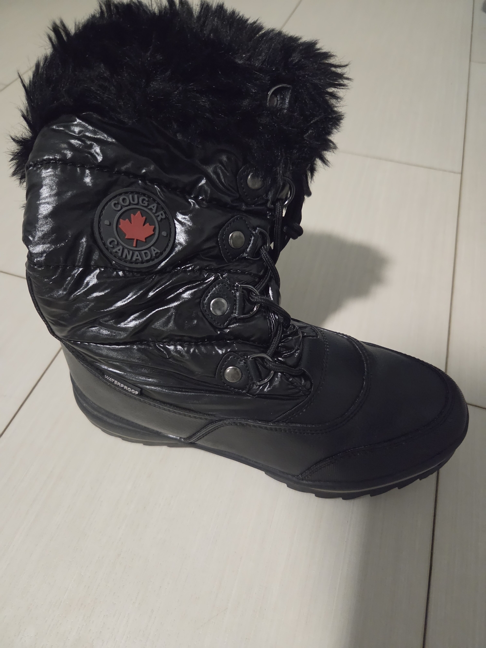 Cougar Women's Black Winter Snow Boot with Faux Fur Collar